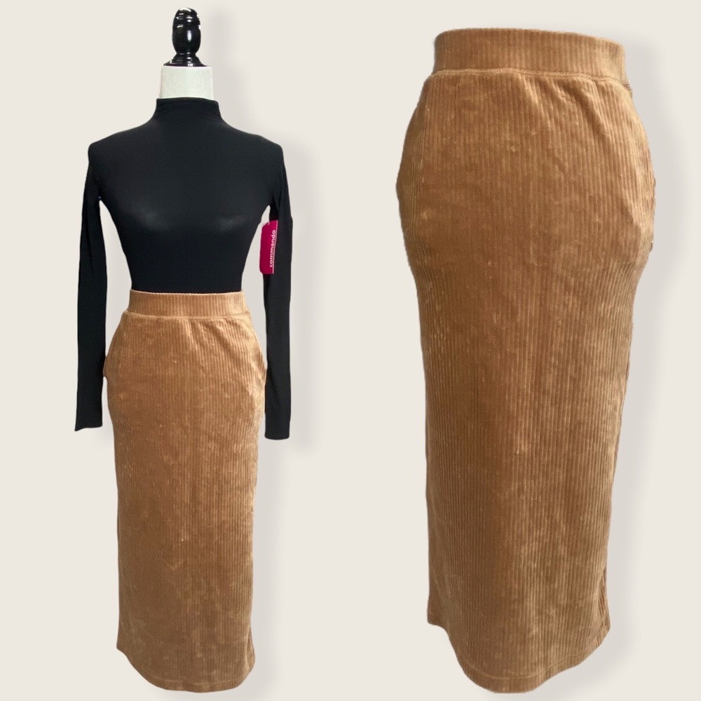NWOT Uniqlo Warm Camel Ribbed Corduroy Midi Bodycon Fitted Skirt